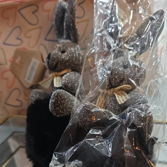 Glitter Bunny Keychain with Black Pom Pom - Picture 4 of 6